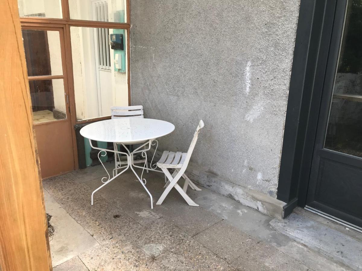 Les Coquelicots Wifi Apartment Troyes Bagian luar foto