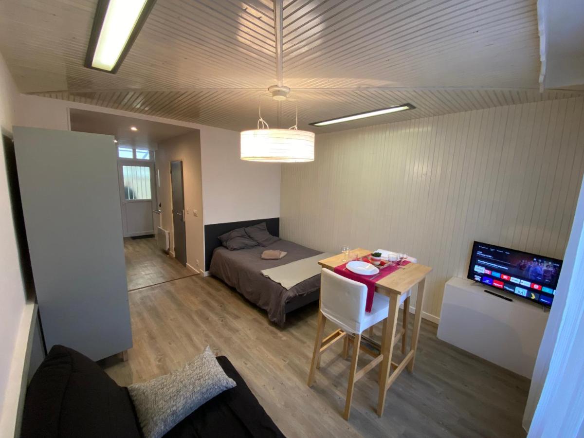 Les Coquelicots Wifi Apartment Troyes Bagian luar foto
